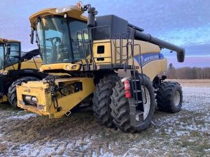 Photo of a 2012 New Holland CR7090