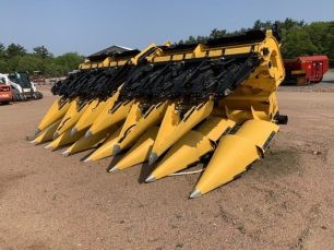 Photo of a 2022 New Holland 980CF