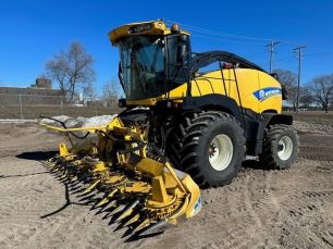Photo of a 2014 New Holland FR600