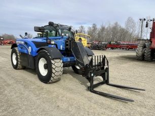 Photo of a 2017 New Holland LM9.35