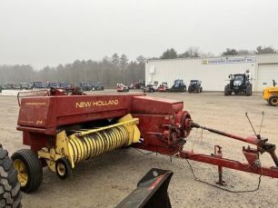 Photo of a  New Holland 315