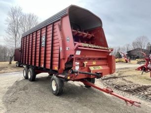 Photo of a 2002 Meyer 4518