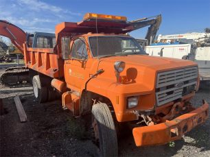 Photo of a 1985 Ford F800