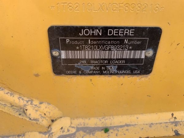 2016 John Deere 210L